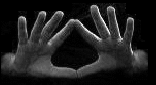 Posizione delle mani per aprire il Settimo Chakra